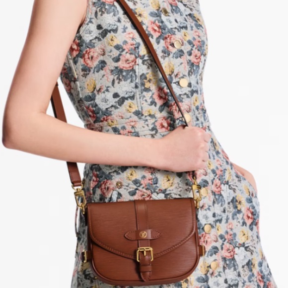 Louis Vuitton Tan Leather Crossbody Bag - Picture 7 of 7